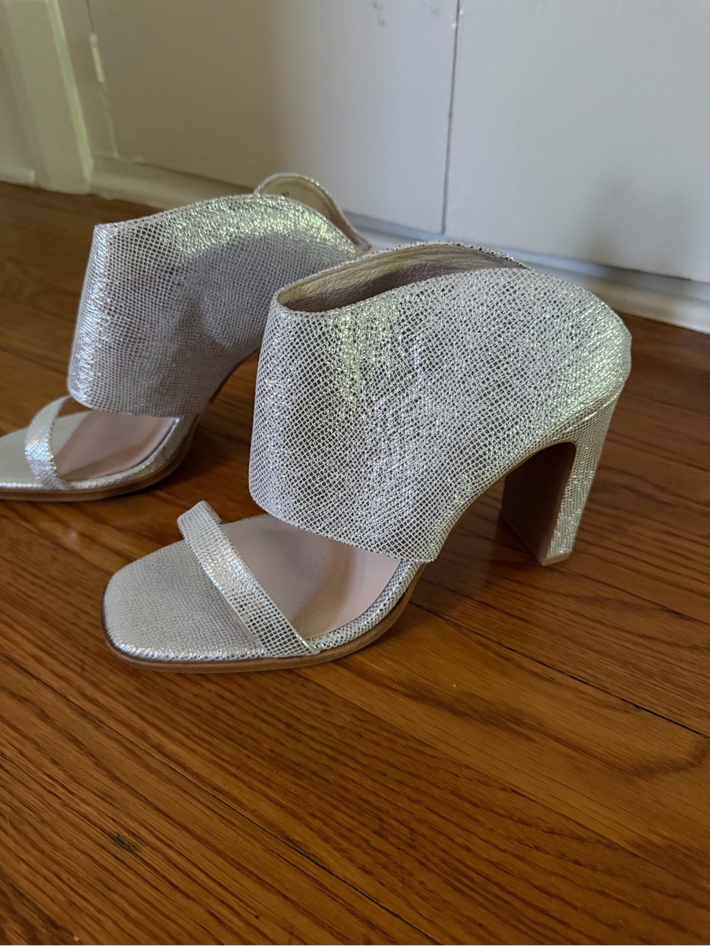 42 GOLD Silver Metallic Open-Toe Block-Heel Mules